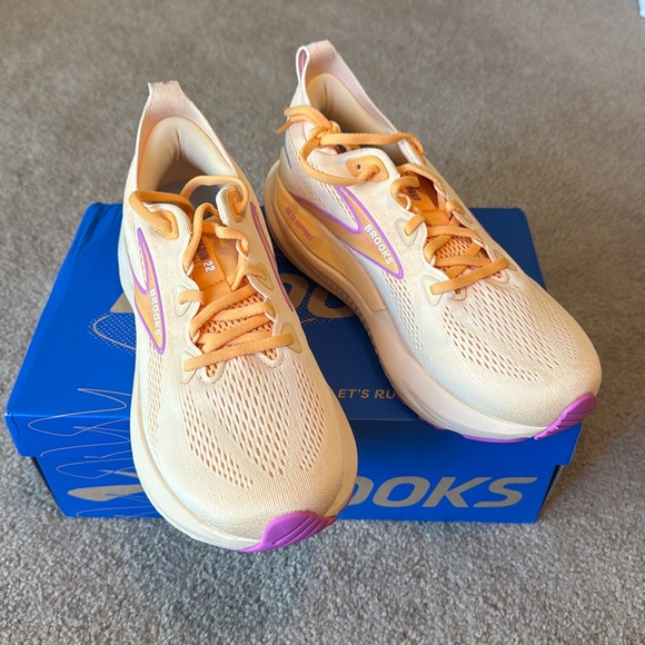 ✨ NWT Brooks Glycerin GTS 22 Women’s Running Shoes – Sherbert/Apricot/Pink ✨ - Picture 1 of 6